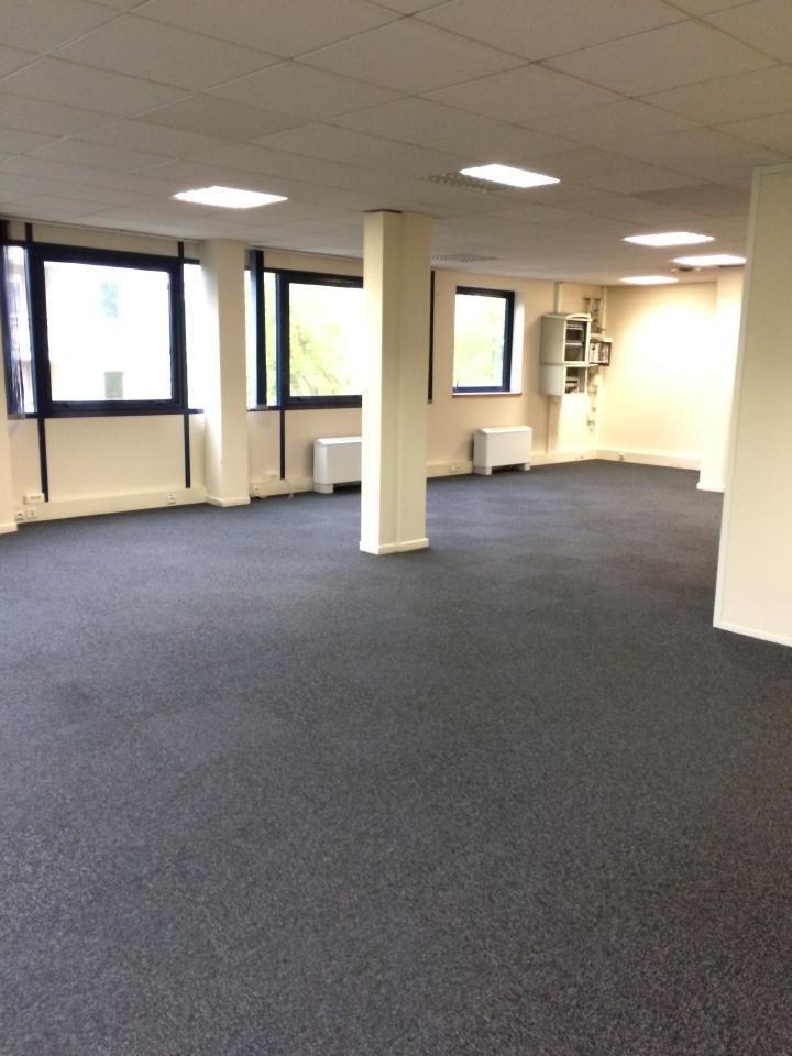 Bureau Cachan 209m² Location bureau Cachan Val-de-Marne OLBUR2104360 3